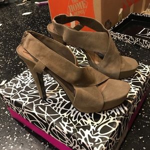 Diane Von Fürstenberg / suede brown/ high heels